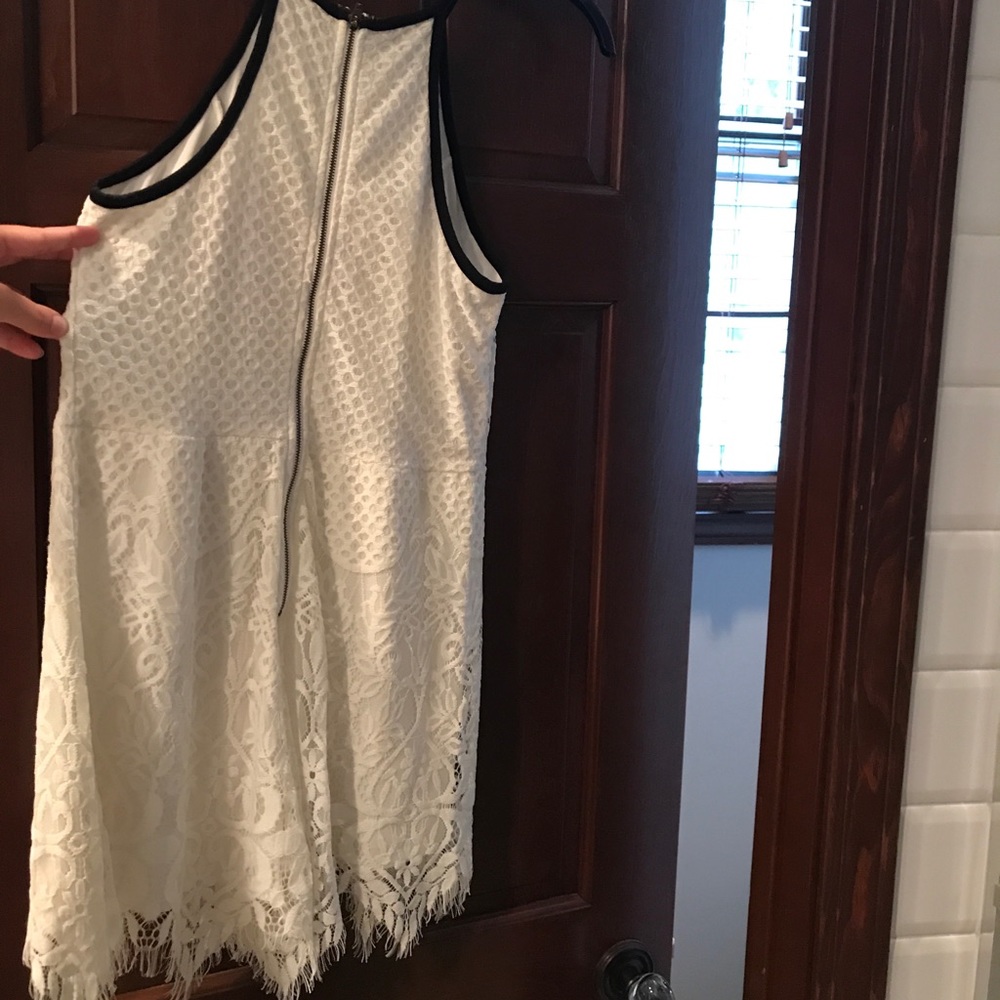 White lace romper L - Picture 6 of 7